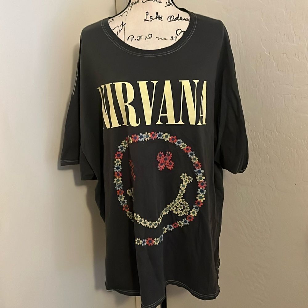 Nirvana Band Music Gray Smiley Face Design Distressed Graphic Shirt Casual